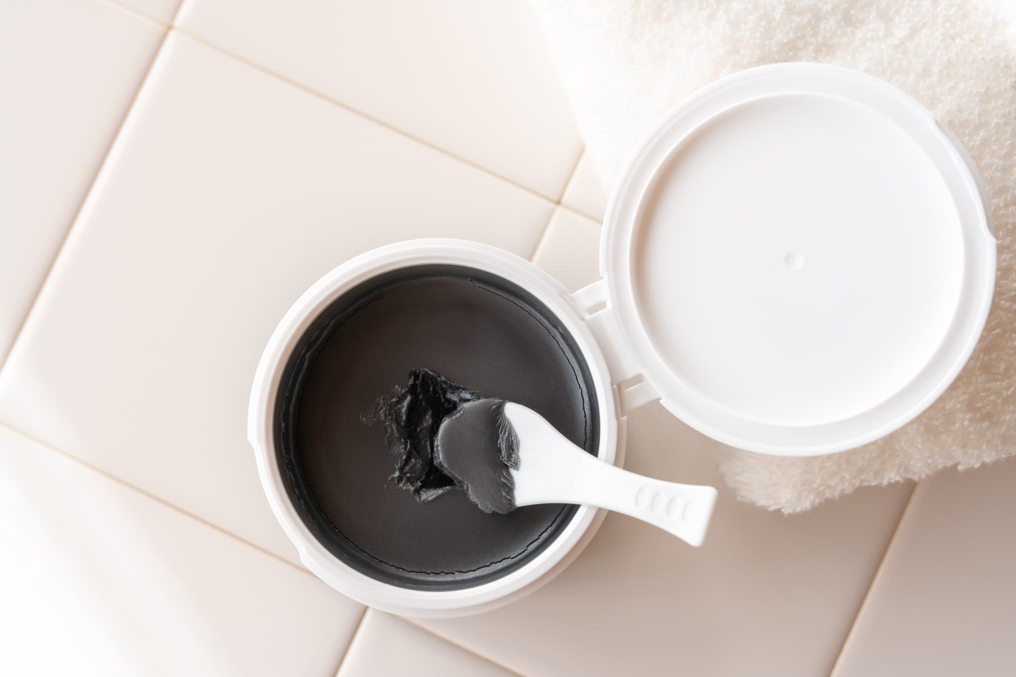 クレンジングバームの正しい使い方は？順番や注意点、選び方まで解説